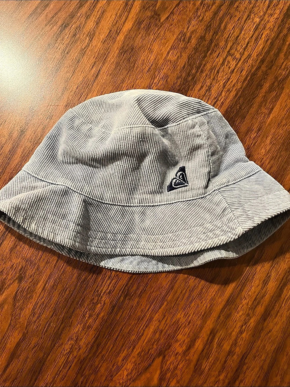 Roxy Quiksilver bucket hat Gray